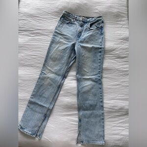 Levi’s 70s High Slim Straight Jean in light wash - Size 28